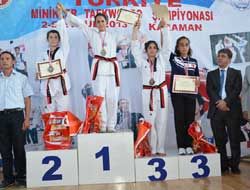 Belen belediyesi zampiyonlar Taekwondo spor kulbnden byk bir baar daha